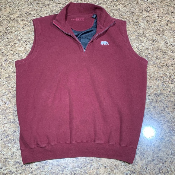 EUC Carnoustie Golf Vest Maroon With Elephant Medium - Picture 2 of 6